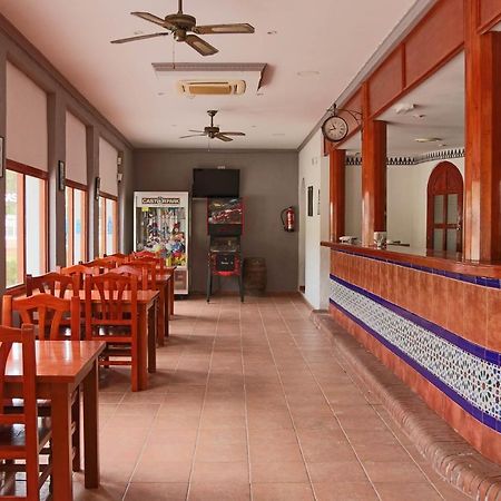 Hotel Comarruga Platja 外观 照片