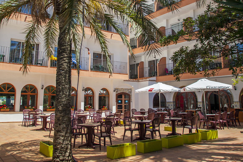 Hotel Comarruga Platja 外观 照片