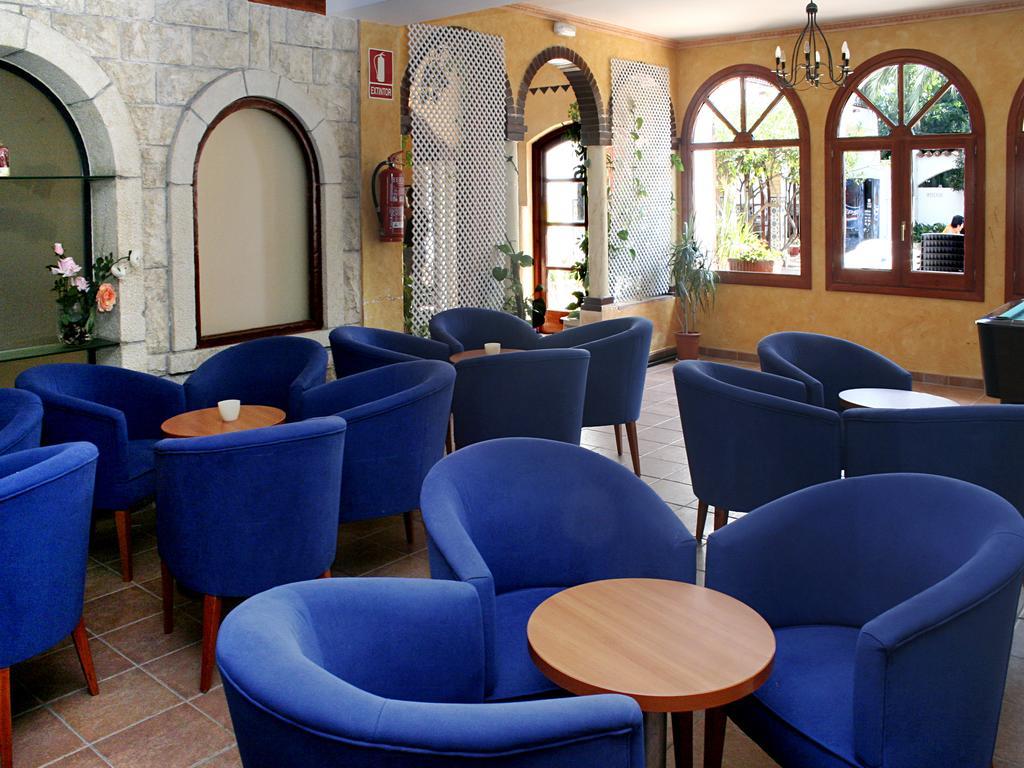Hotel Comarruga Platja 外观 照片