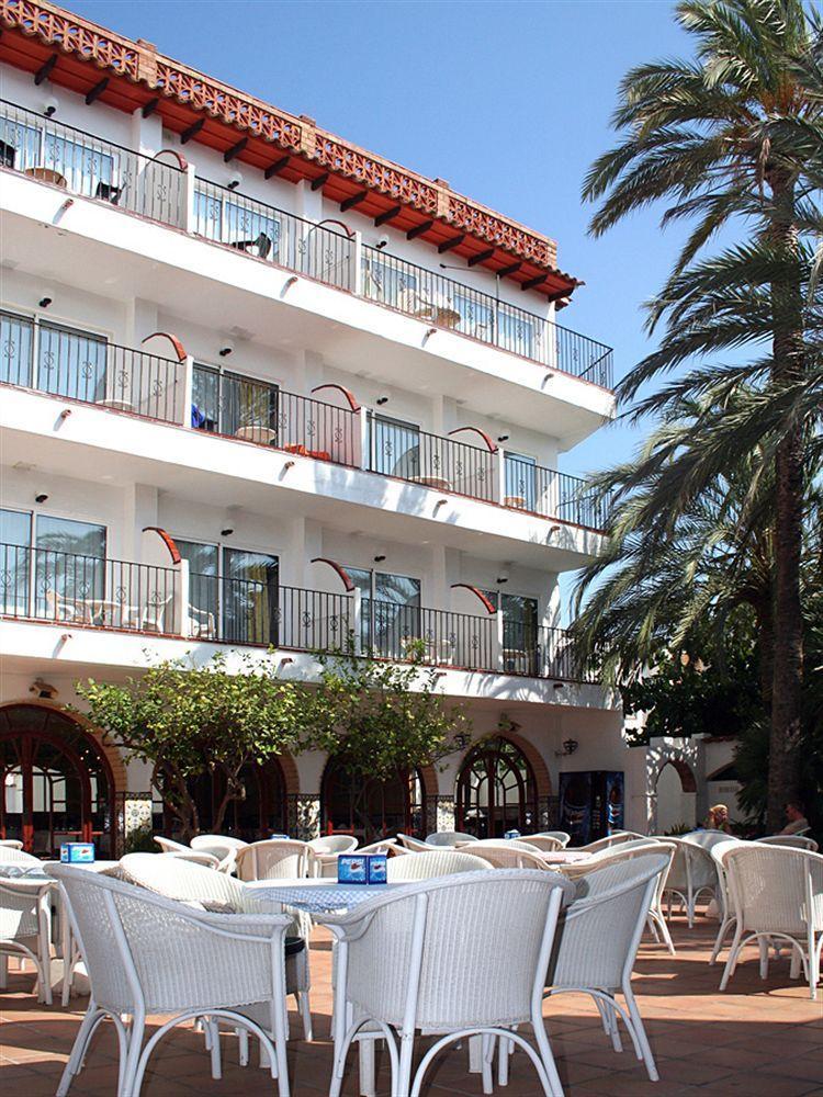 Hotel Comarruga Platja 外观 照片