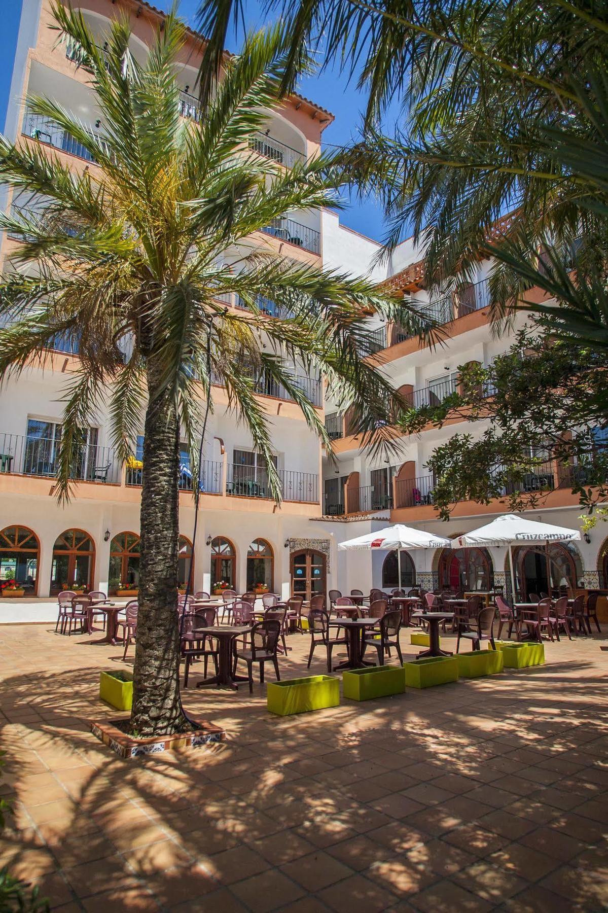 Hotel Comarruga Platja 外观 照片