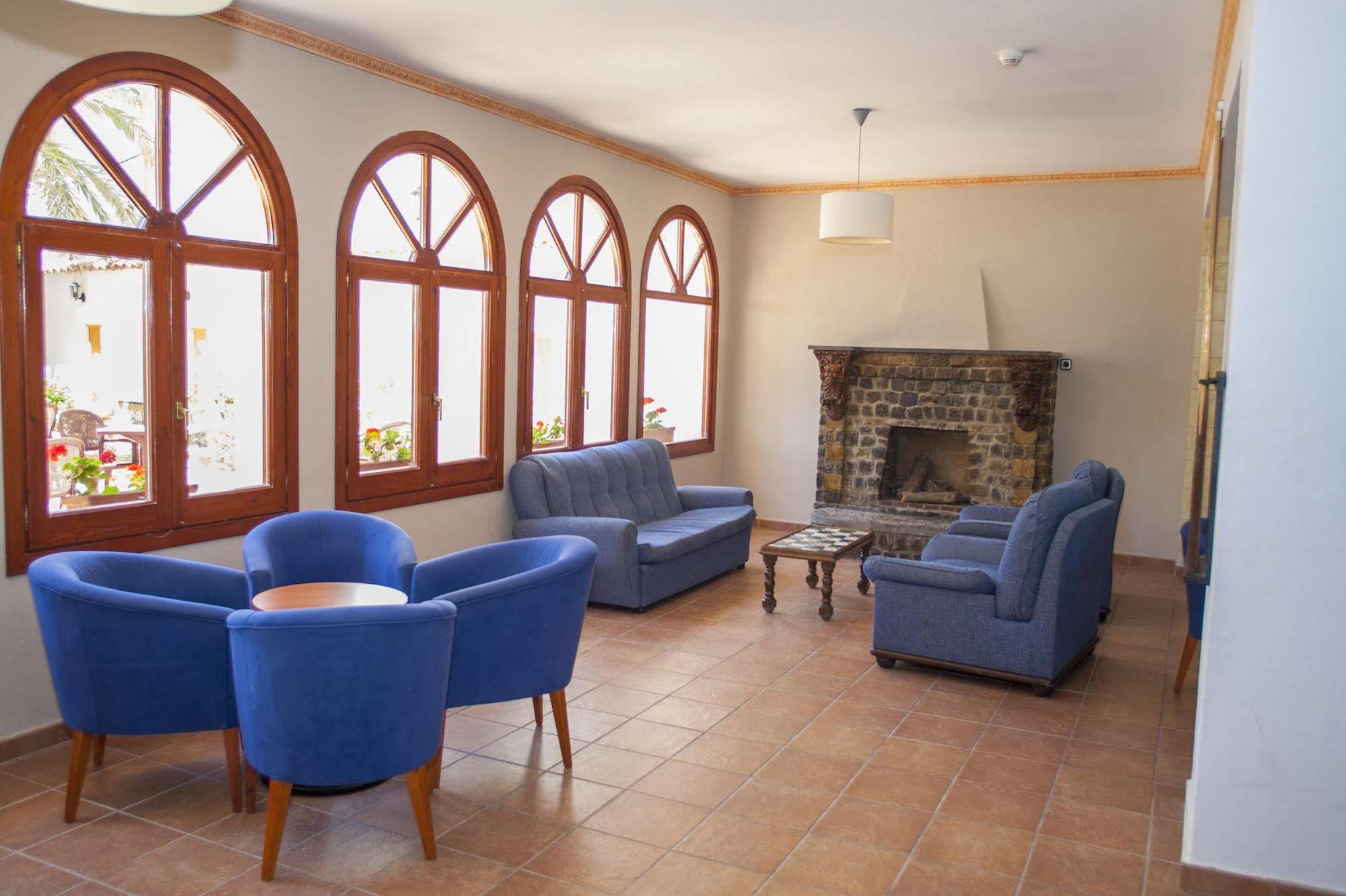 Hotel Comarruga Platja 外观 照片